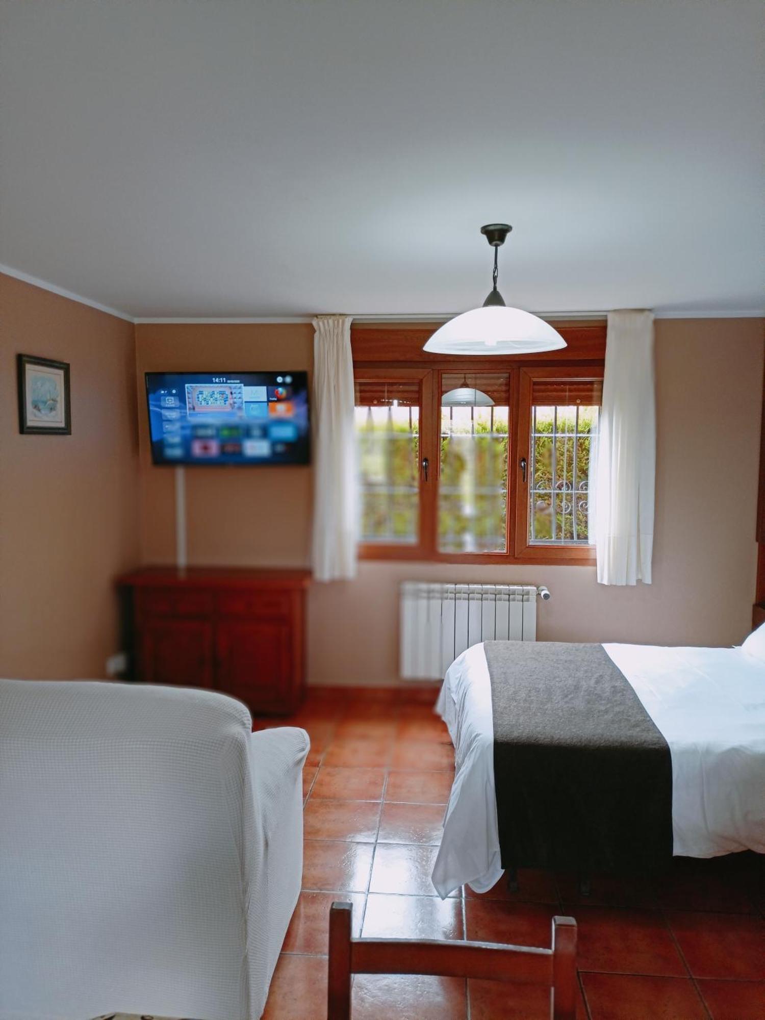 Corao Apartamentos El Castaneu מראה חיצוני תמונה