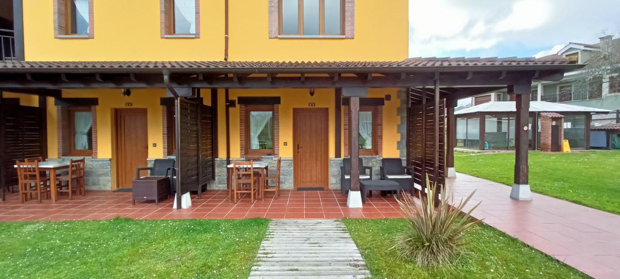 Corao Apartamentos El Castaneu מראה חיצוני תמונה